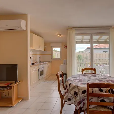 Apartment T2 Avec Terrasse - 4 Pers. - Fr-1-877-11 Biscarrosse